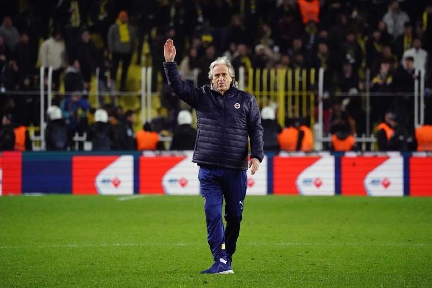 Pep Guardiola gözden çıkardı Jorge Jesus atağa kalktı! M.City'den Fenerbahçe'ye geliyor