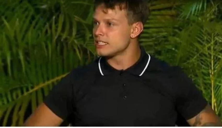 Survivor 2023'te diskalifiyelik hareket! Murat Ceylan'a halka fırlattı