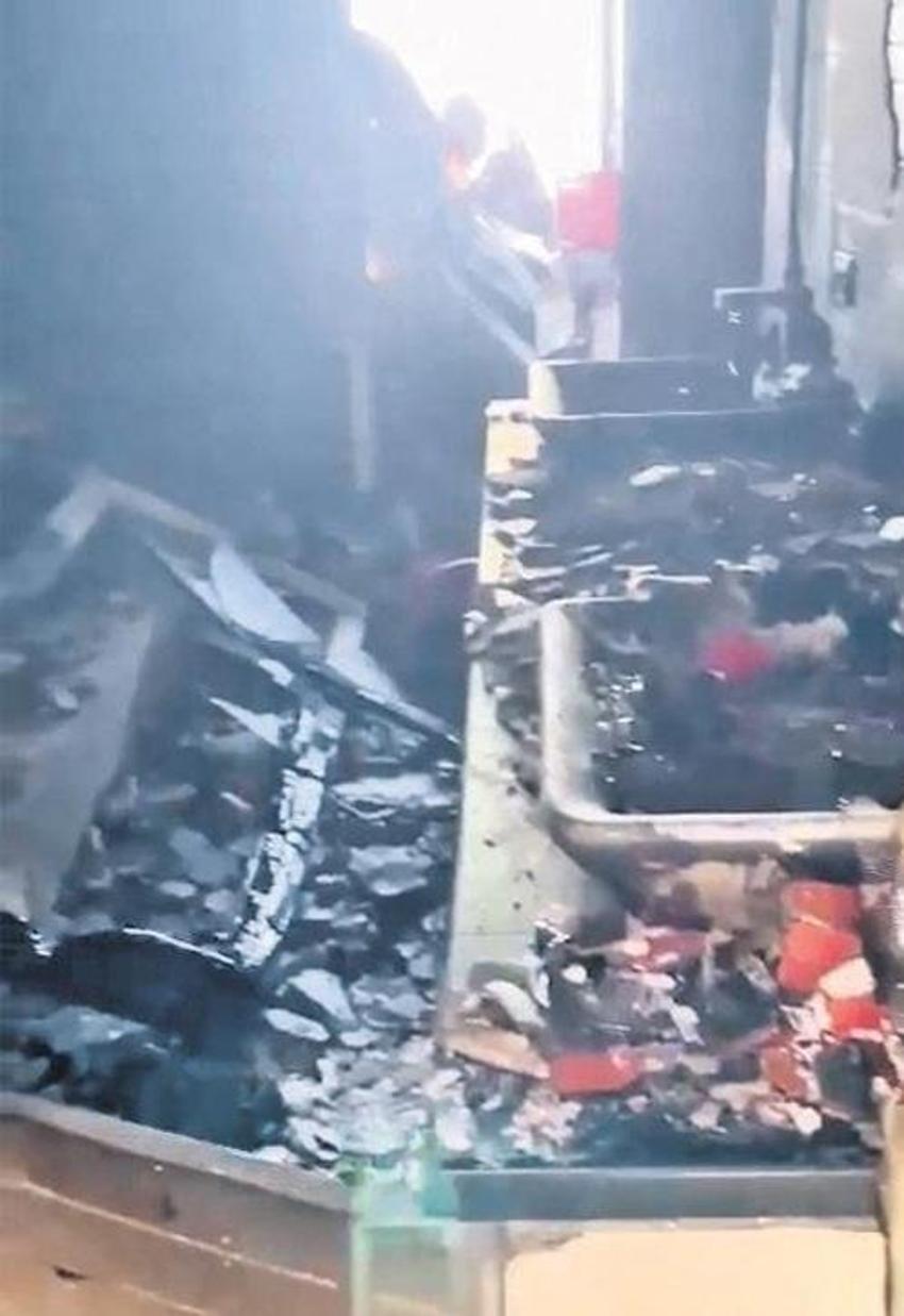Oyuncu Meral Kaplan ile annesi ölümden döndü! 'Sauna patladı ev harabeye döndü'