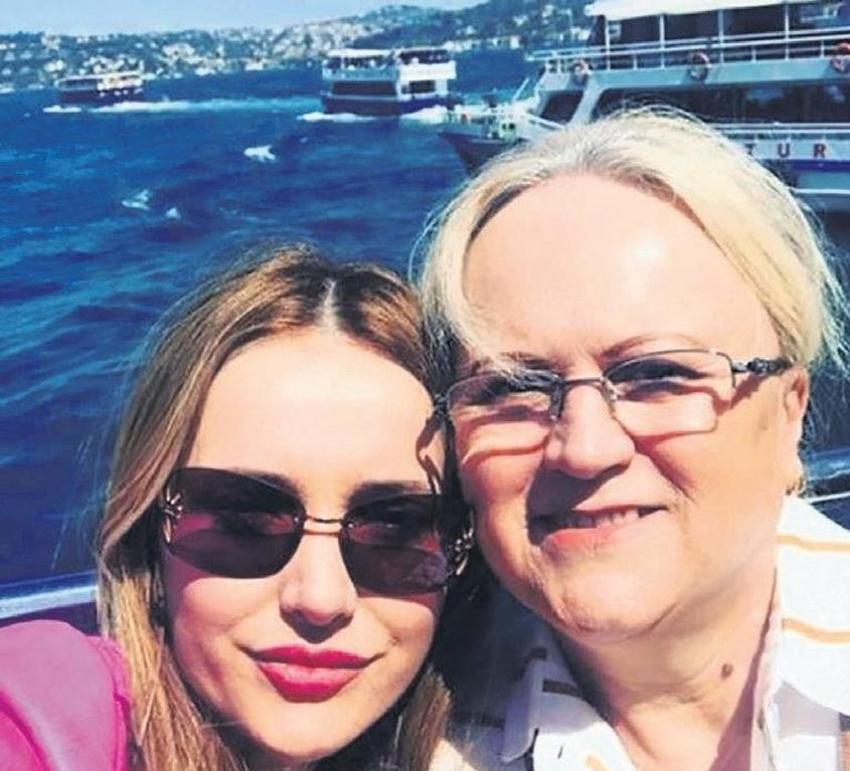 Oyuncu Meral Kaplan ile annesi ölümden döndü! 'Sauna patladı ev harabeye döndü'