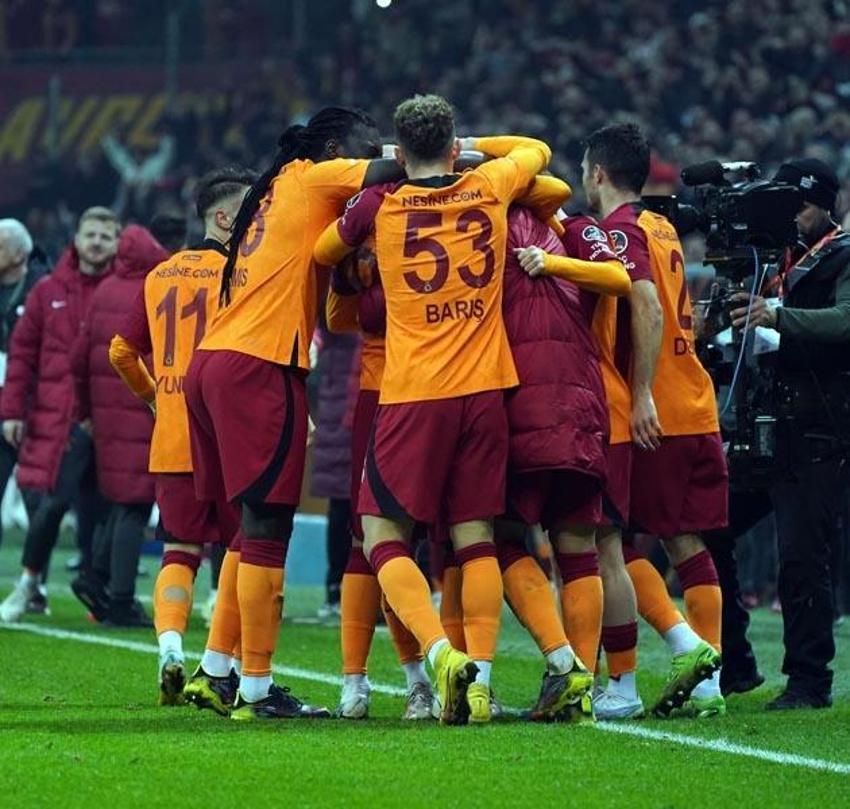 Van Aanholt ve Seferovic olmadı ama bu olabilir! Galatasaray'dan Kasımpaşa'ya gidiyor