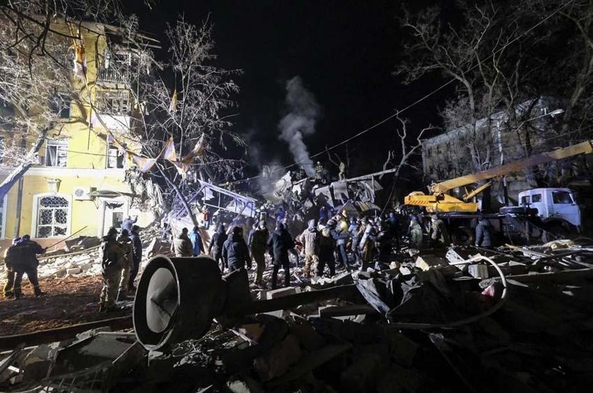 Rusya, Kramatorsk'ta apartmanı vurdu: 3 ölü, 20 yaralı