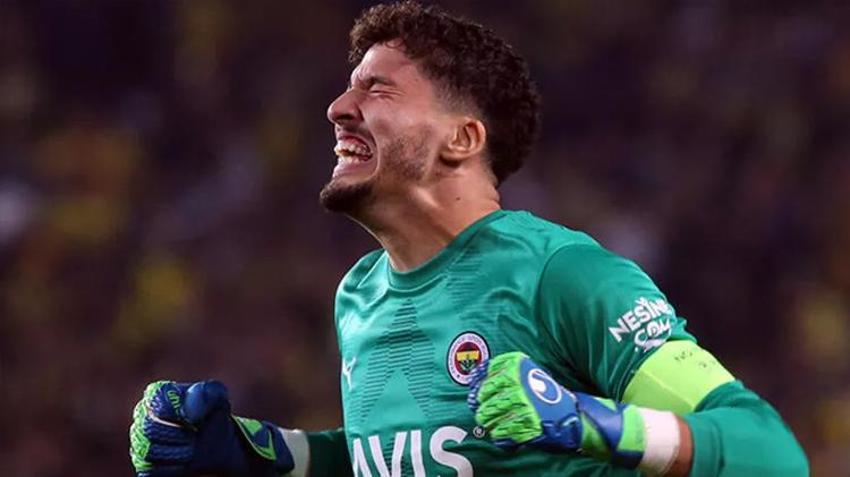 Fenerbahçe'de Altay Bayındır'a Avrupa devi talip! Transfer için 2 aday var