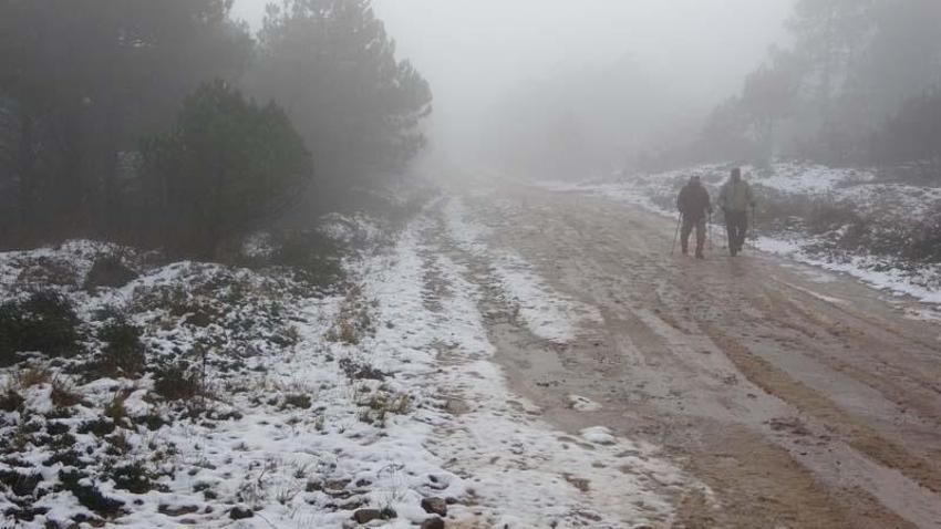 İstanbul'da yoğun kar yağışı! Meteoroloji’den peş peşe uyarılar geldi
