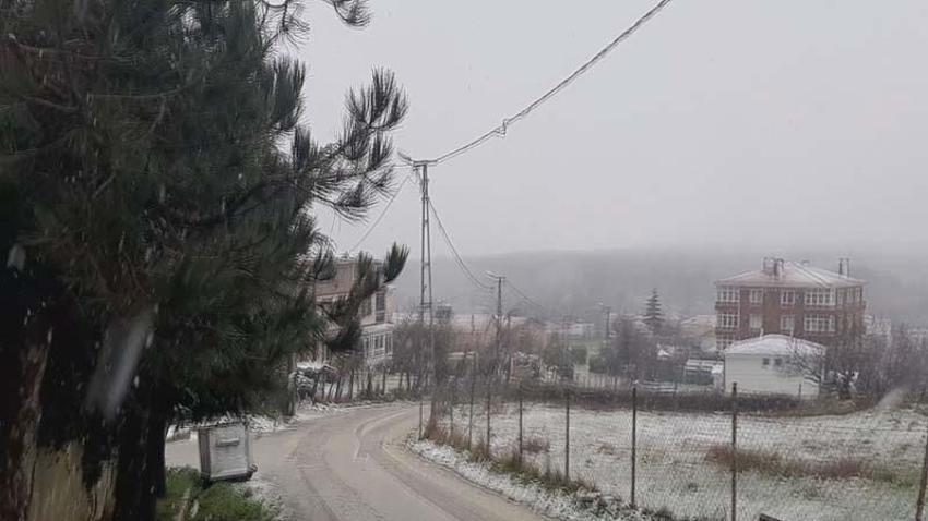 İstanbul'da yoğun kar yağışı! Meteoroloji’den peş peşe uyarılar geldi