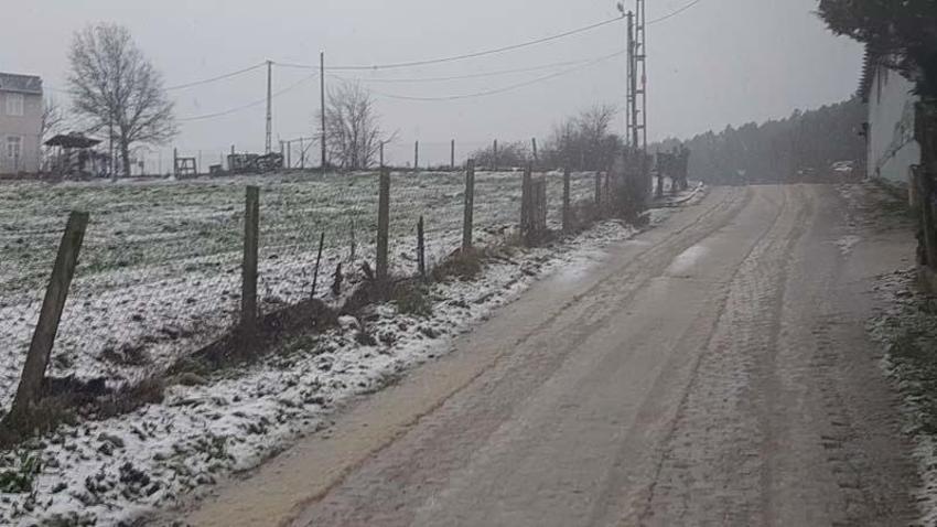 İstanbul'da yoğun kar yağışı! Meteoroloji’den peş peşe uyarılar geldi