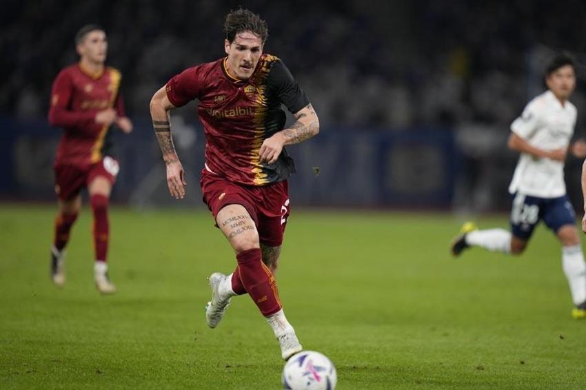Torreira yıldız futbolcuyu takibe aldı Galatasaray taraftarlarını heyecan sardı