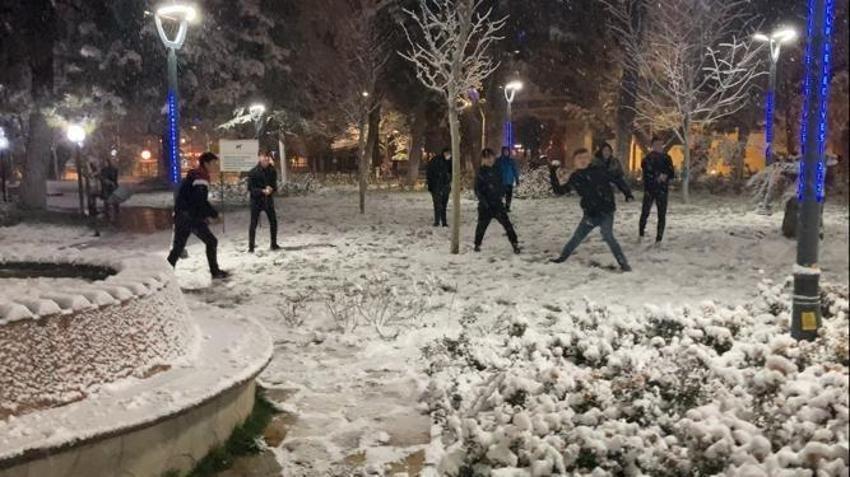 Okullar tatil edildi! Eğitime kar engeli