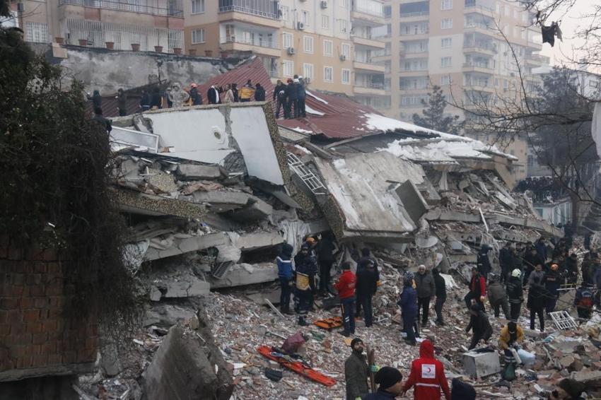 Kahramanmaraş 7.7 ile sallandı! Gün aydınlanınca depremin yıkıcı boyutu ortaya çıktı, işte ilk görüntüler