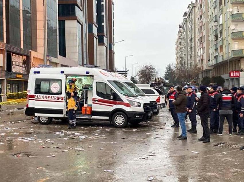 Türkiye depremi dünya gündemine oturdu! 16 ülke sallandı