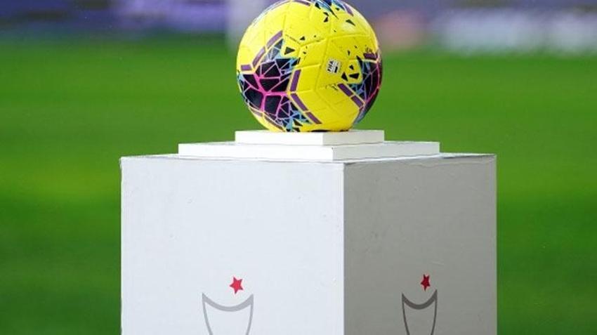 Maçlar iptal mi, ertelendi mi? Süper Lig'de bu hafta maç var mı, deprem nedeniyle Süper Lig maçları ne zaman başlayacak? Bakan Kasapoğlu açıkladı!