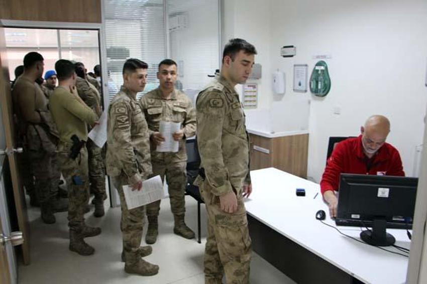 81 ilden deprem bölgesine yardım yağıyor! Türkiye tek yürek oldu