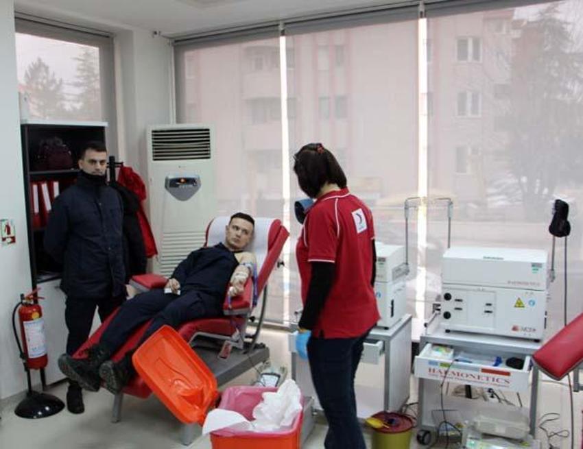 81 ilden deprem bölgesine yardım yağıyor! Türkiye tek yürek oldu