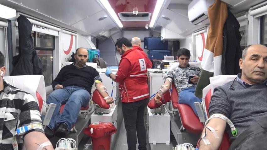 81 ilden deprem bölgesine yardım yağıyor! Türkiye tek yürek oldu