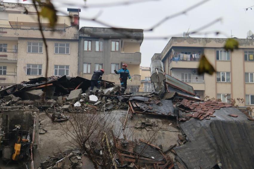Depremin acı bilançosunu havadan çekilen görüntüler gözler önüne serdi