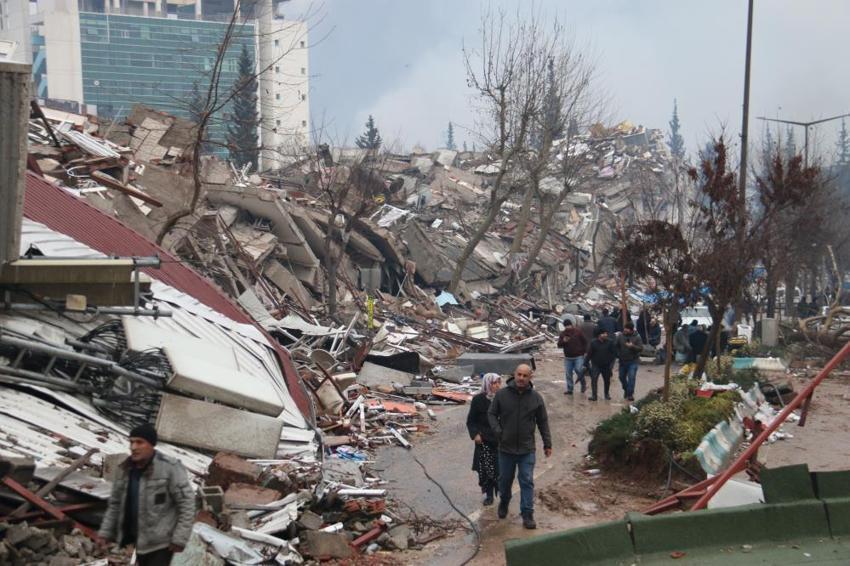 Depremin acı bilançosunu havadan çekilen görüntüler gözler önüne serdi