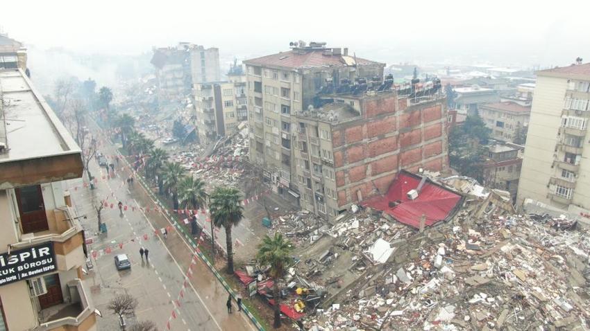 Deprem bölgesinde hizmette olan tesisler belli oldu! Kara kış gününde depremzedelere kapı açıldı