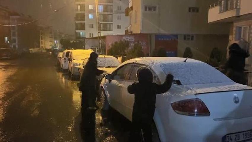 Kuvvetli kar sağanakları geliyor! Meteoroloji il il son dakika duyurdu, 43 il için uyarı