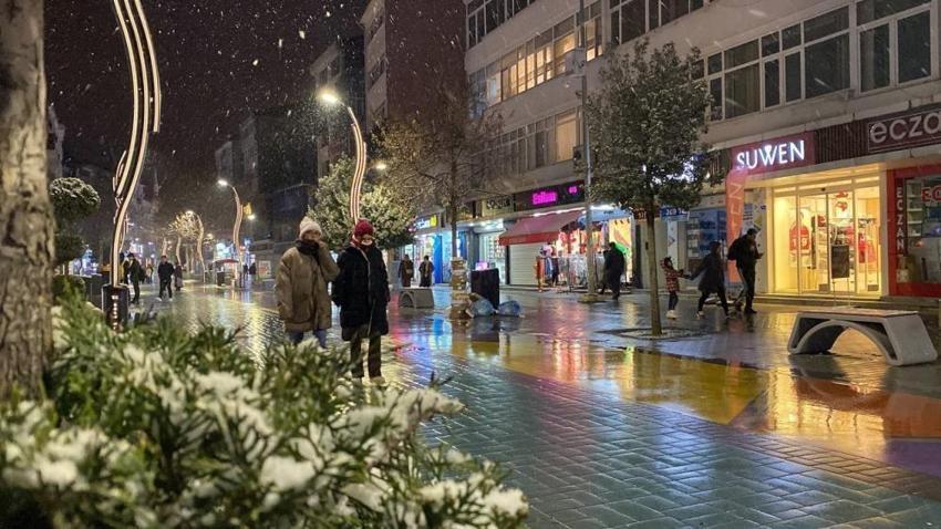Kuvvetli kar sağanakları geliyor! Meteoroloji il il son dakika duyurdu, 43 il için uyarı