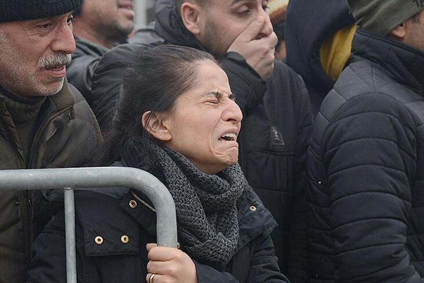 Dünya bu kare karşısında gözyaşlarını tutamadı! Acı dolu bekleyiş