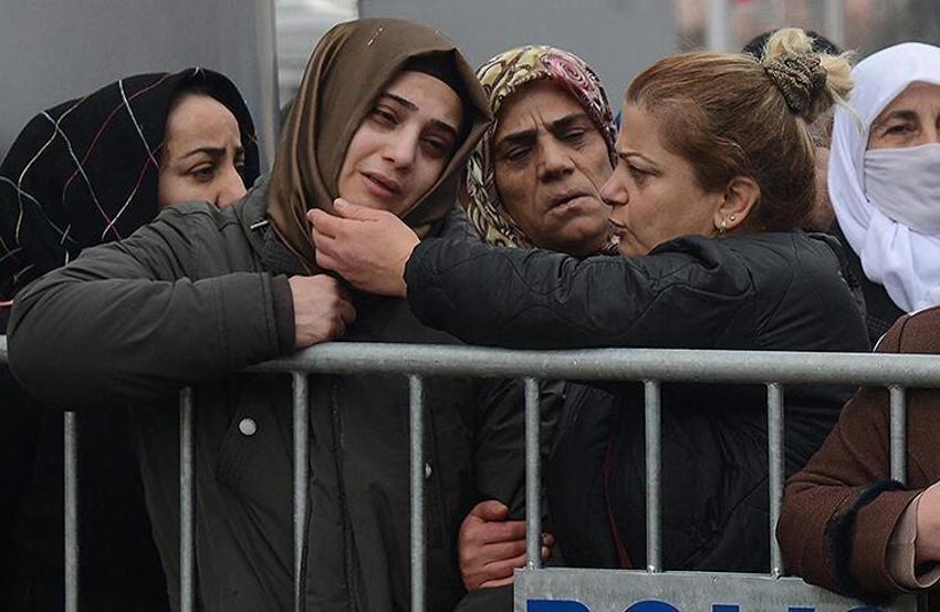 Dünya bu kare karşısında gözyaşlarını tutamadı! Acı dolu bekleyiş