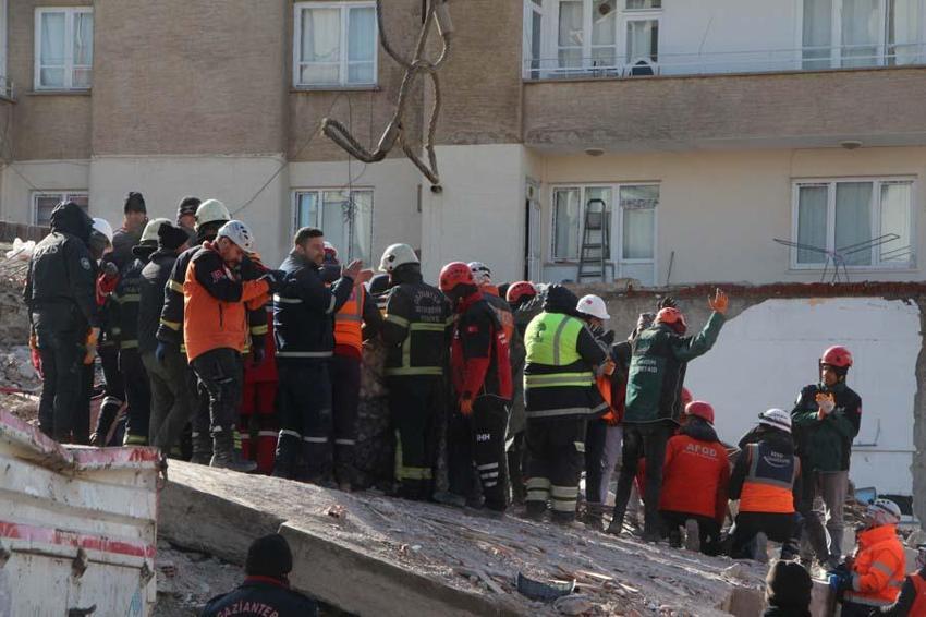 Türkiye deprem haritası ve Canlı AFAD Türkiye fay hattı deprem haritası! Türkiye’deki fay hatları nelerdir, fay hattı hangi illerden geçiyor? 