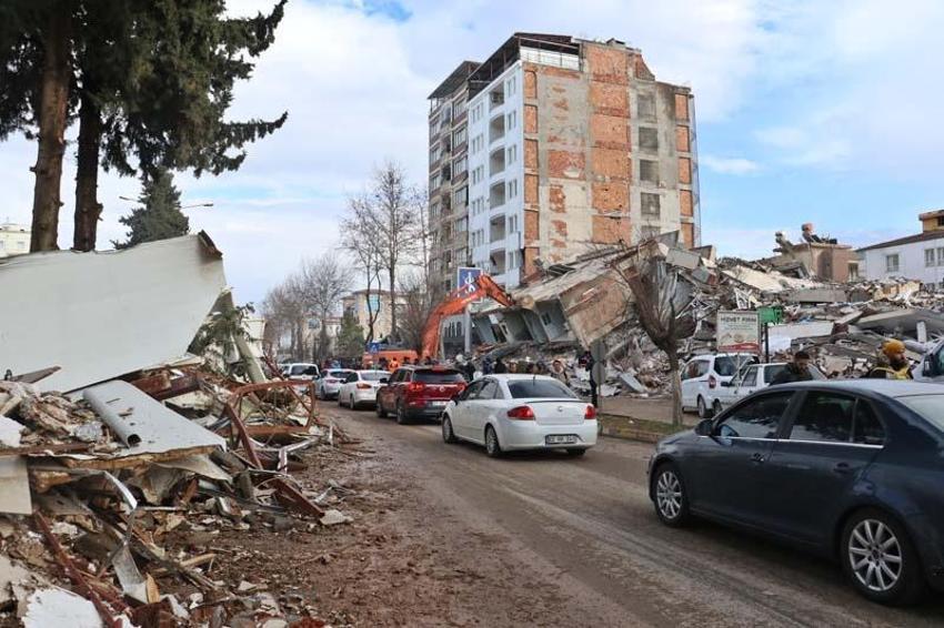 Deprem sonrası dünya Türkiye için seferber oldu! Özel ekipler çalışmalara başladı