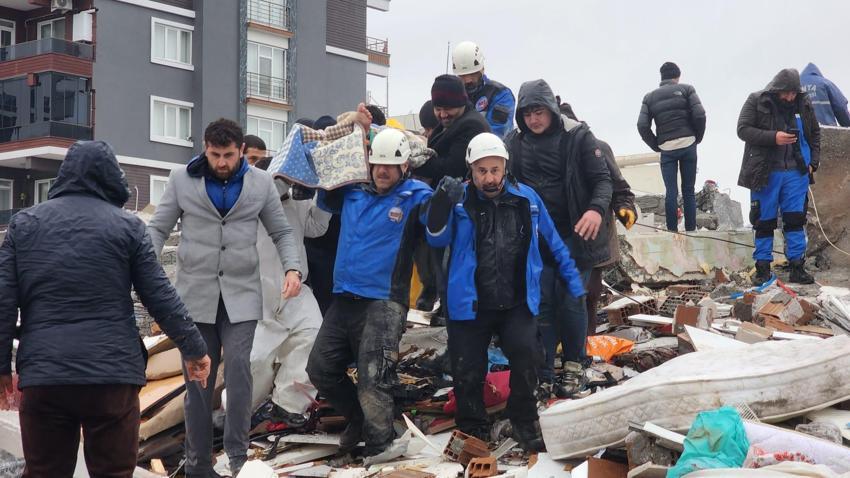 Dünyanın gördüğü en büyük felaketlerden biri! İşte depremde yıkımı büyüten sebepler