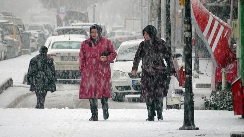Şiddetli kar yağışı ve kar sağanakları başladı! Meteoroloji'den son dakika uyarısı, devam edecek