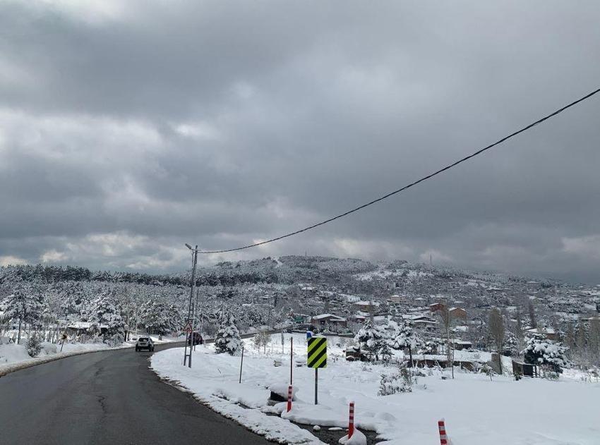 Şiddetli kar yağışı ve kar sağanakları başladı! Meteoroloji'den son dakika uyarısı, devam edecek