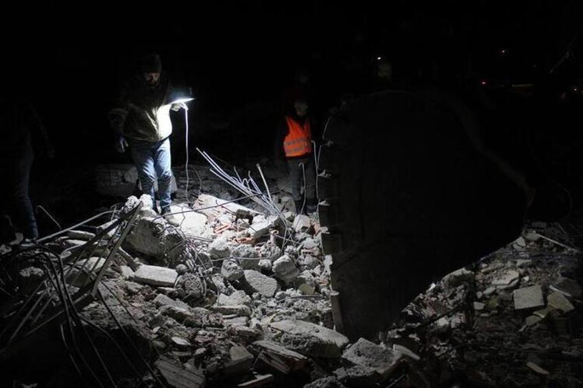 Acun Ilıcalı'dan deprem bölgesine destek!