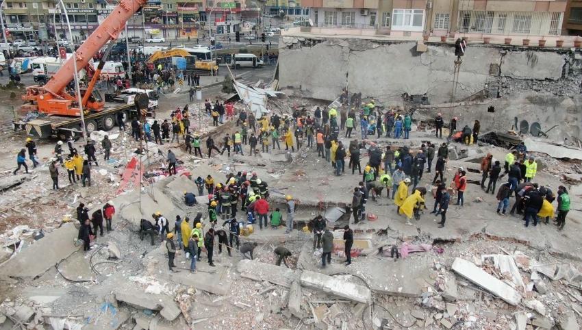 Uzmanlar deprem ile ilgili kritik açıklama! "Bu kadar büyük olması beklenmiyordu"