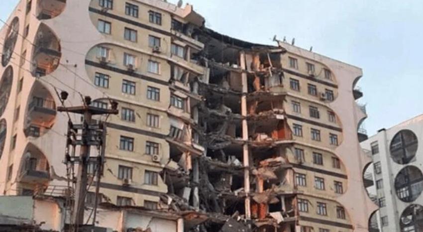 Türkiye Tek Yürek ortak deprem yayını kampanyasında en yüksek bağışı kim yaptı? Ortak yayınında bağış yapan ünlüler kim, hangi firmalar, kamu kurumları, bankalar kaç TL bağış yaptı?