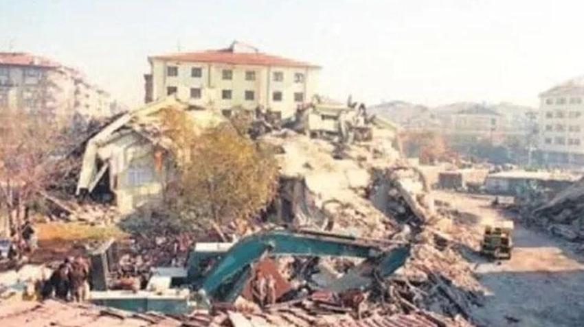Büyük İstanbul depremi ne zaman bekleniyor, fay hattı nelerden geçiyor? Büyük İstanbul depremi kaç şiddetinde olacak, hangi ilçeleri etkileyecek, kaç saniye sürecek? 