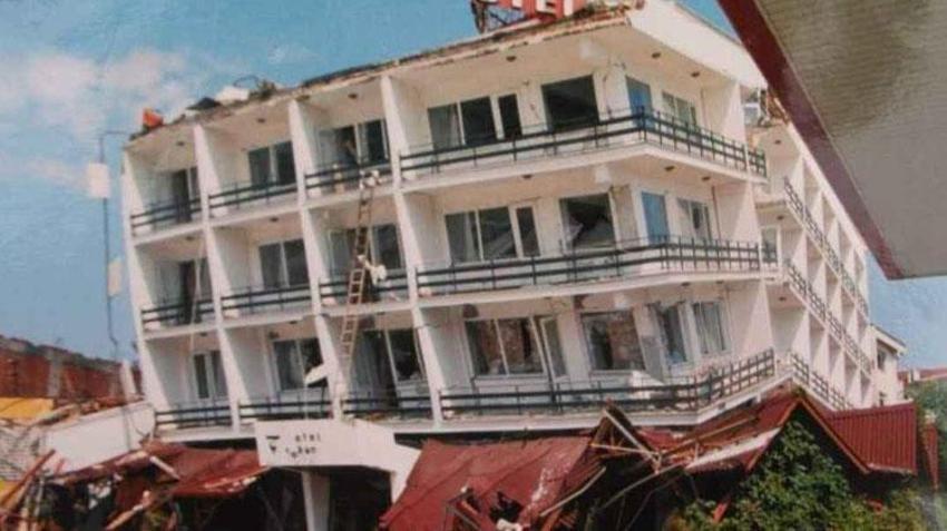 Düzce depreminde kaç kişi öldü? Düzce depreminde yıkılan bina sayısı kaç, 1999 düzce depremi saat kaçta oldu, ne kadar sürdü, büyüklüğü ve şiddetti ne?