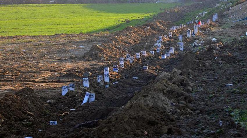Sözün bittiği yer! Hatay'da 'deprem mezarlığı' görüntülendi