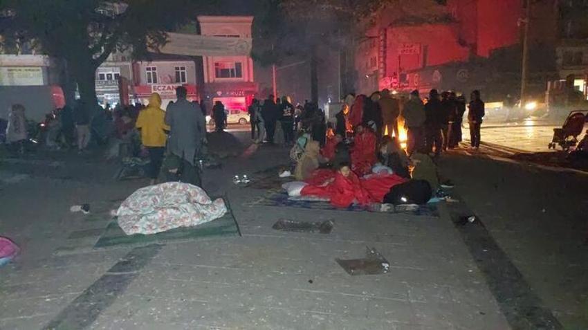 Düzce Gölyaka depremi ne zaman oldu, ne kadar sürdü? Gölyaka depreminde kaç kişi öldü, Düzce Gölyaka depremi nerelerde hissedildi? 