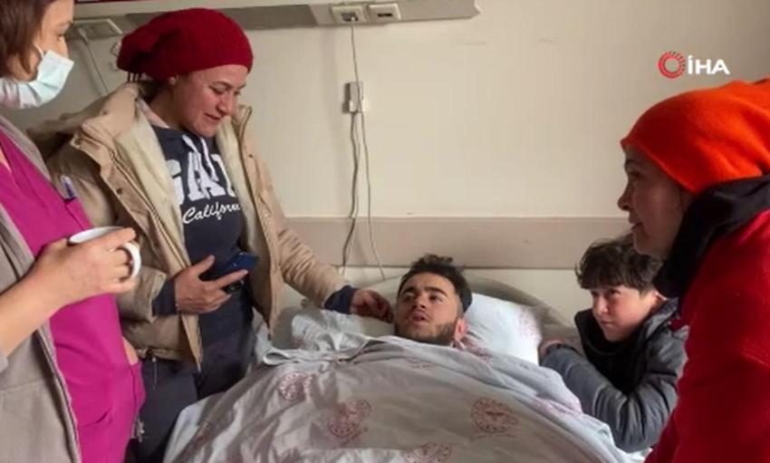 17 yaşındaki Adnan enkaz altındaki 94 saati anlattı: Onların sesi bana geliyor benimkisi gitmiyordu