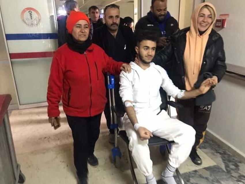 17 yaşındaki Adnan enkaz altındaki 94 saati anlattı: Onların sesi bana geliyor benimkisi gitmiyordu