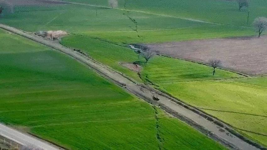 Fay kırığı görüntülendi! Kilometrelerce uzunlukta, felaketin büyüklüğü ortaya çıktı
