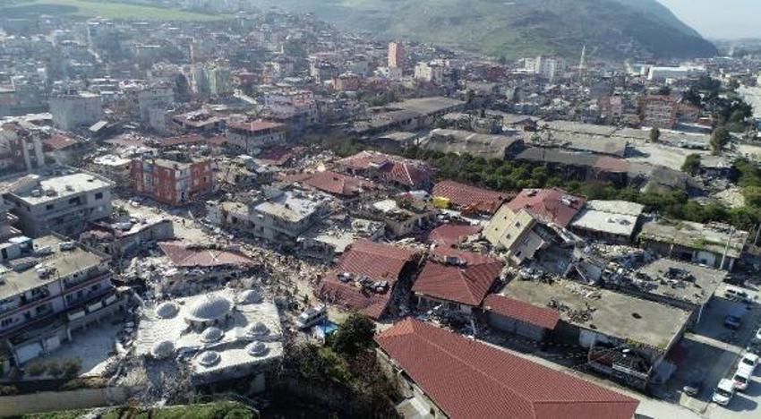18 bin nüfuslu mahallede sağlam bina kalmadı