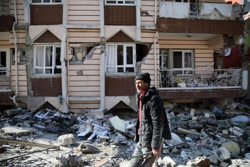 18 bin nüfuslu mahallede sağlam bina kalmadı