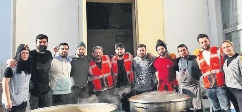 Ünlü şefler, ekipleriyle deprem bölgesine koştu