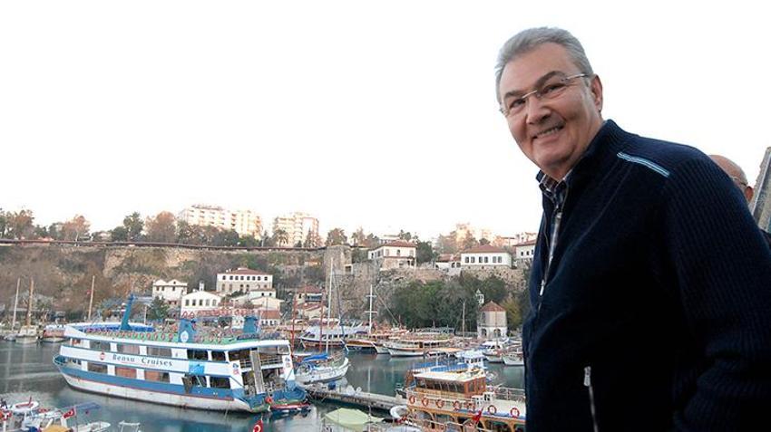 Deniz Baykal hayatını kaybetti! ABD'de okudu, siyasi yasaklı oldu, işte Deniz Baykal'ın hayatı