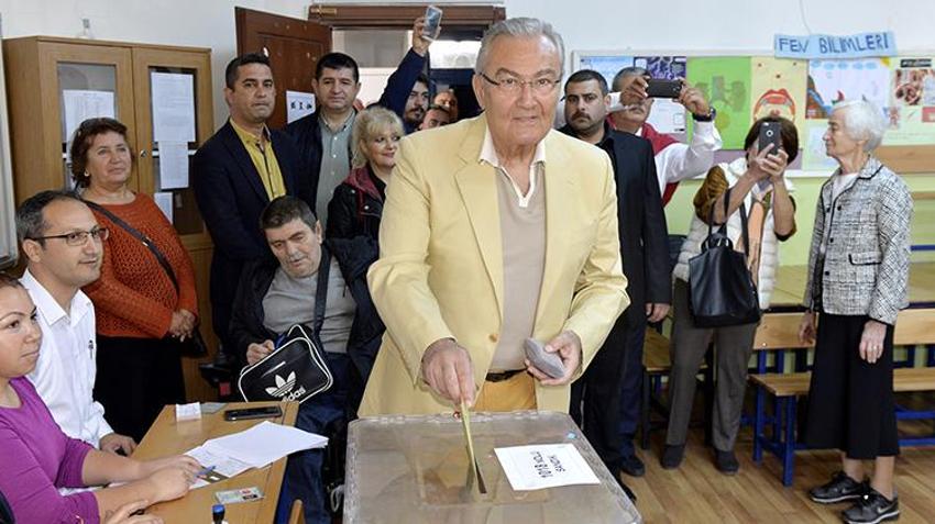 Deniz Baykal hayatını kaybetti! ABD'de okudu, siyasi yasaklı oldu, işte Deniz Baykal'ın hayatı