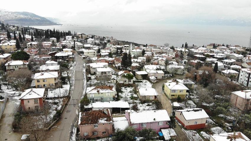 17 Ağustos depreminin yıkamadığı Tavşancıl'ın sırrını mahalle sakinlerini anlattı
