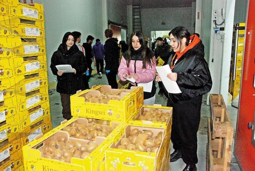 Milli mücadele ruhu ayakta! Depremzedelere destek yağıyor
