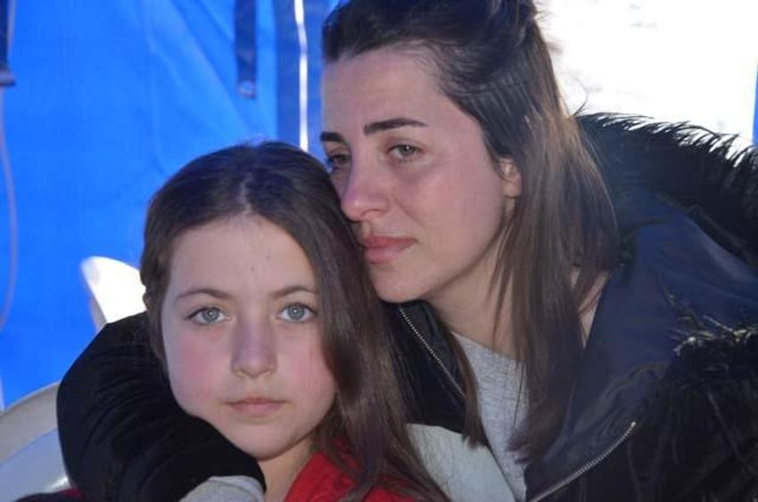 Depremzedelerin akılları geride bıraktıkları yakınlarında kaldı!