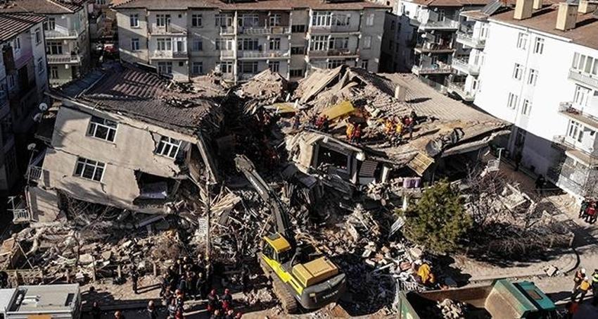 Depremzedeye yakıt desteği yardımı verilecek! Kendi aracıyla ayrılana yakıt desteği nasıl alınır?