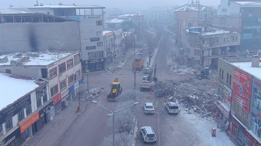 İkinci depremin merkez üssü Elbistan'daki yıkım havadan görüntülendi